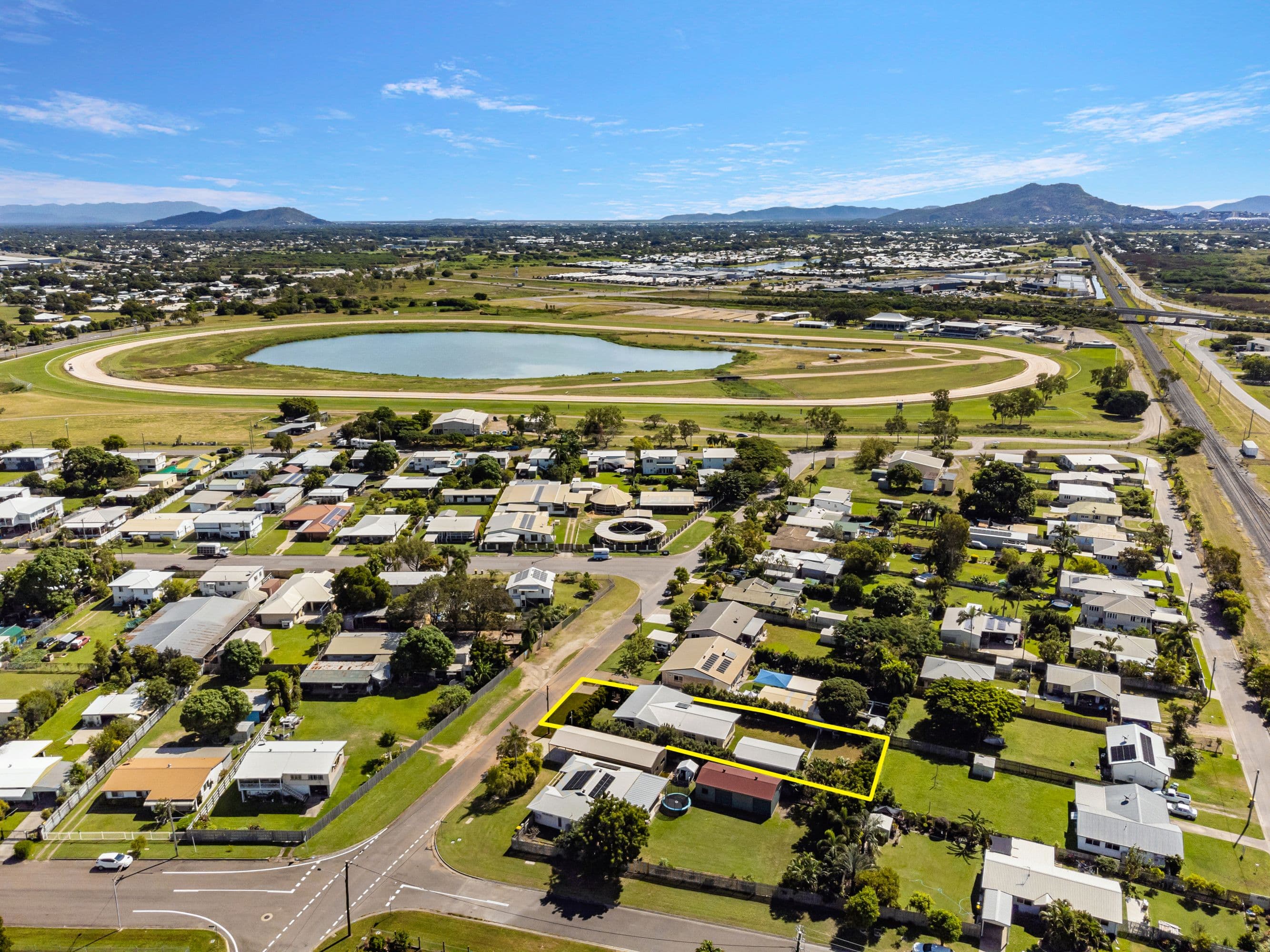 22 Holroyd Street, Wulguru QLD 4811, Wulguru - Thumbnail 2