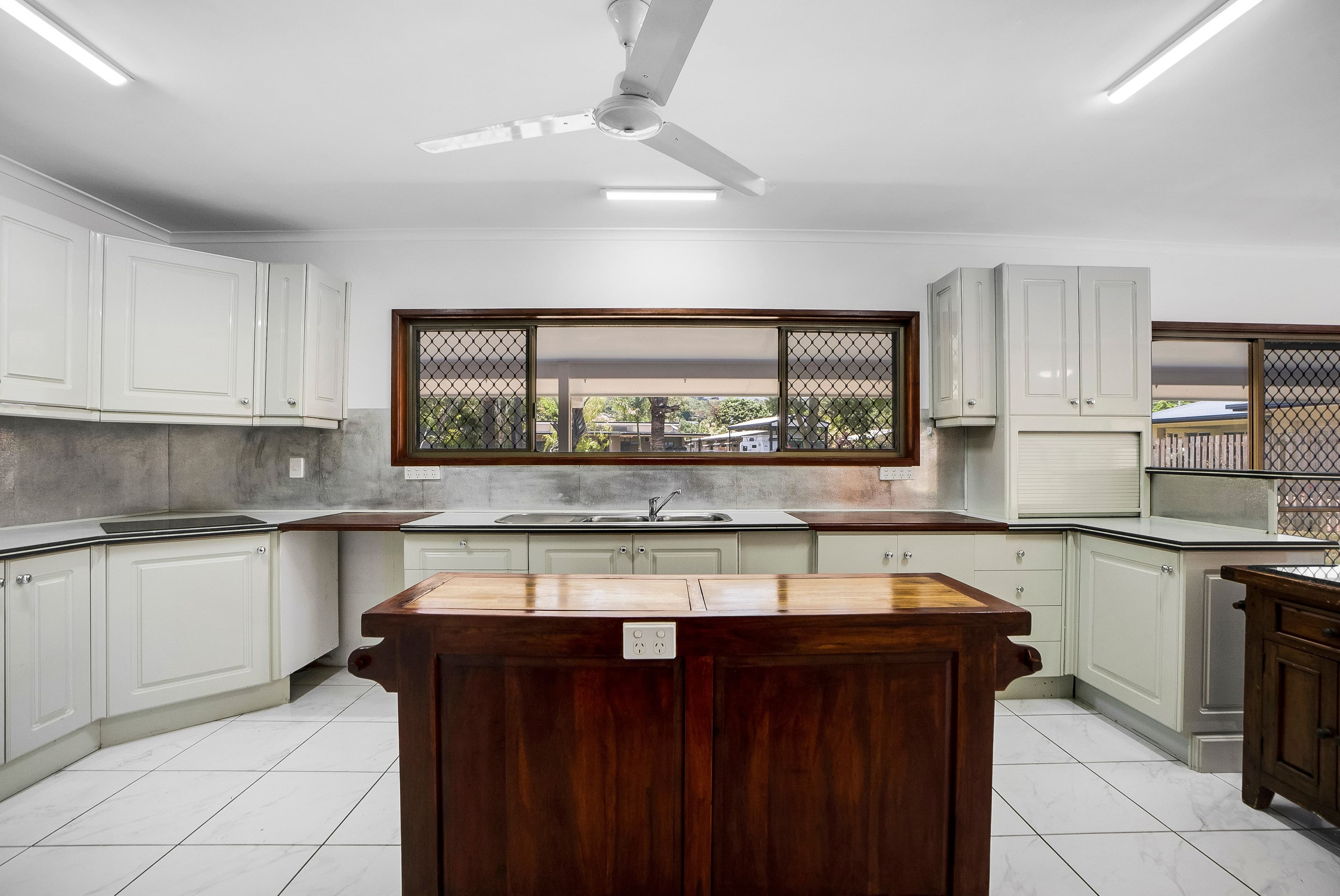 8 Keller Close, Whitfield QLD 4870, Whitfield - Thumbnail 5