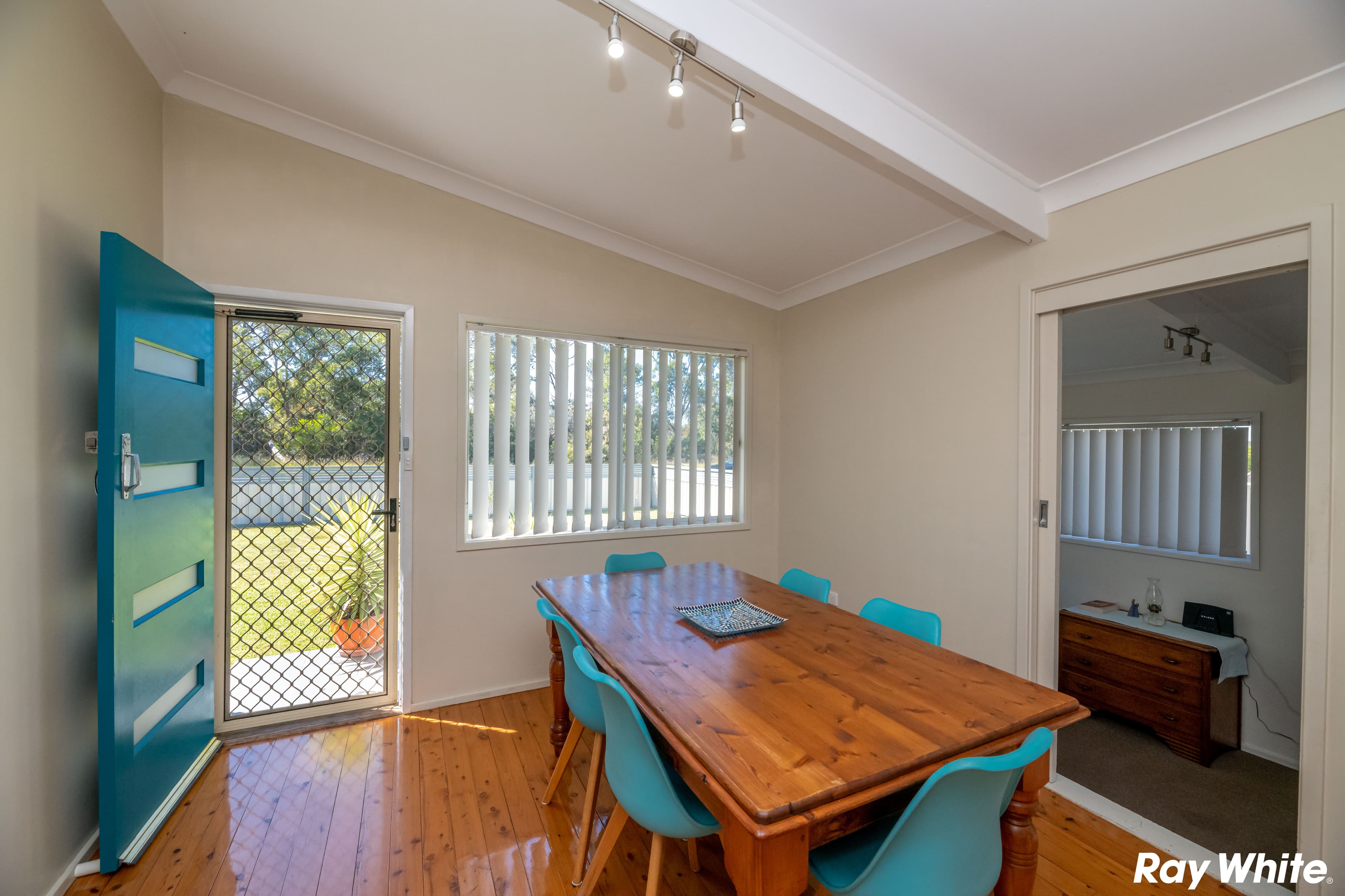 393 The Lakes Way, Tuncurry NSW 2428, Tuncurry - Thumbnail 4