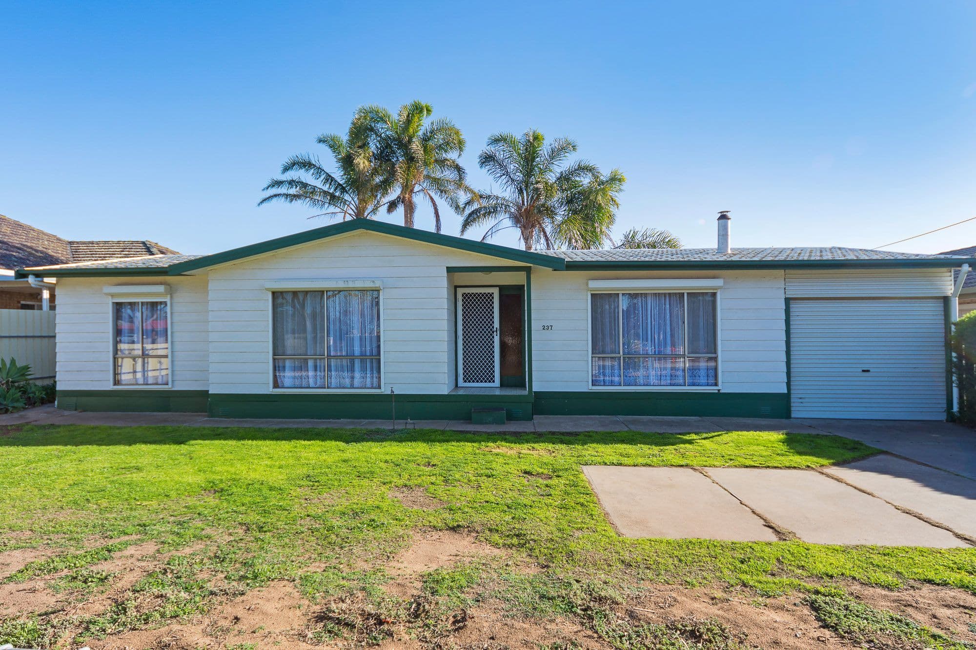 237 Adelaide Road, Murray Bridge SA 5253, Murray Bridge - Image 1