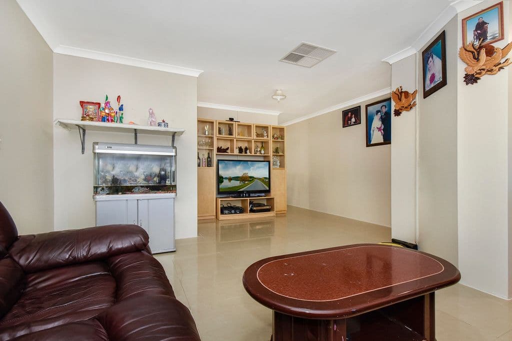 11 Glacier Gardens, Ballajura WA 6066, Ballajura - Thumbnail 5