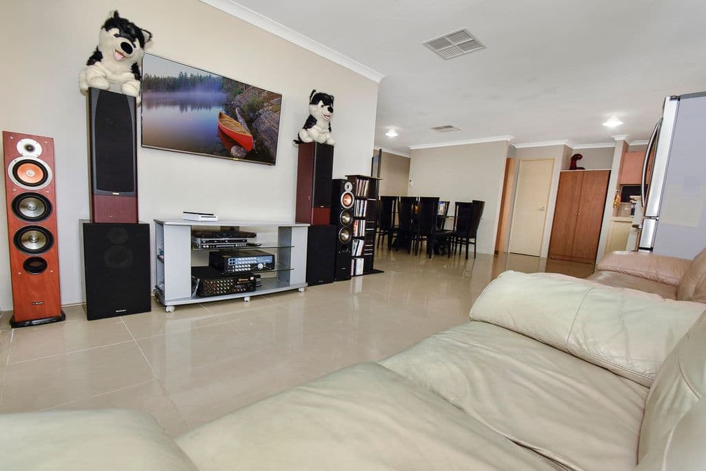11 Glacier Gardens, Ballajura WA 6066, Ballajura - Thumbnail 8