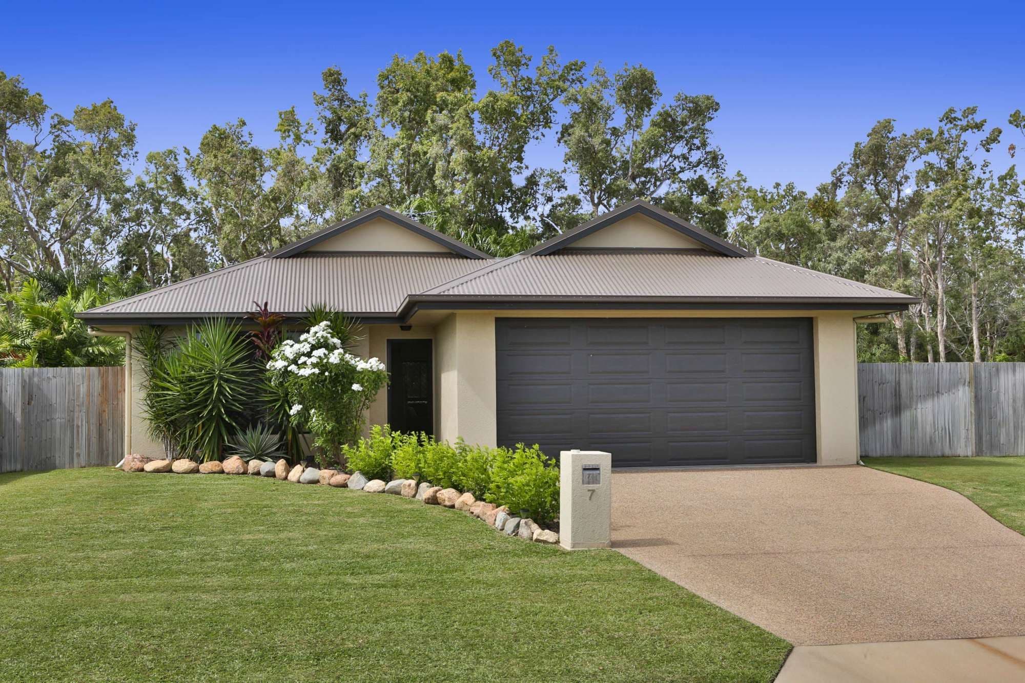 7 Currawinya Court, Bushland Beach QLD 4818, Bushland Beach - Thumbnail 4
