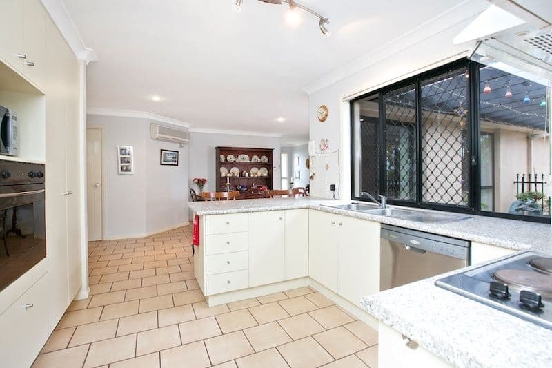 15 Highgreen Close, KURABY QLD 4112, Kuraby - Thumbnail 4