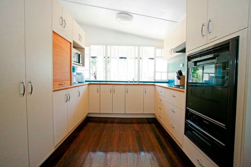 24  Ninth Avenue, RAILWAY ESTATE QLD 4810, Railway Estate - Thumbnail 2