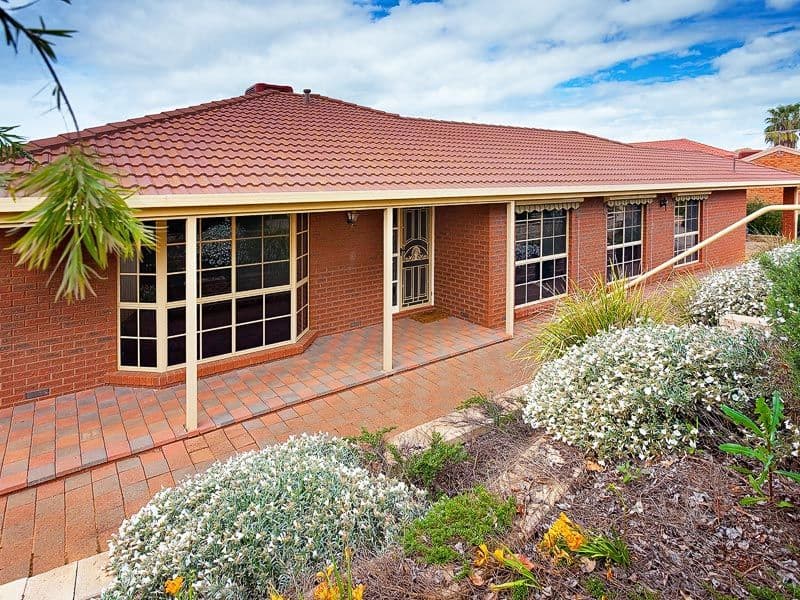 1 Olea Court, Redlynch, QLD, 4870, Redlynch - Thumbnail 5