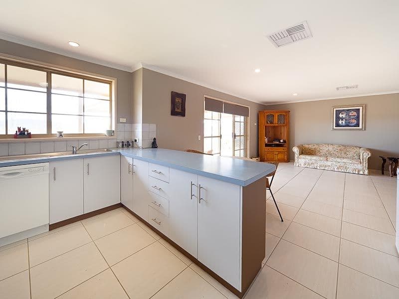 1 Olea Court, Redlynch, QLD, 4870, Redlynch - Thumbnail 8