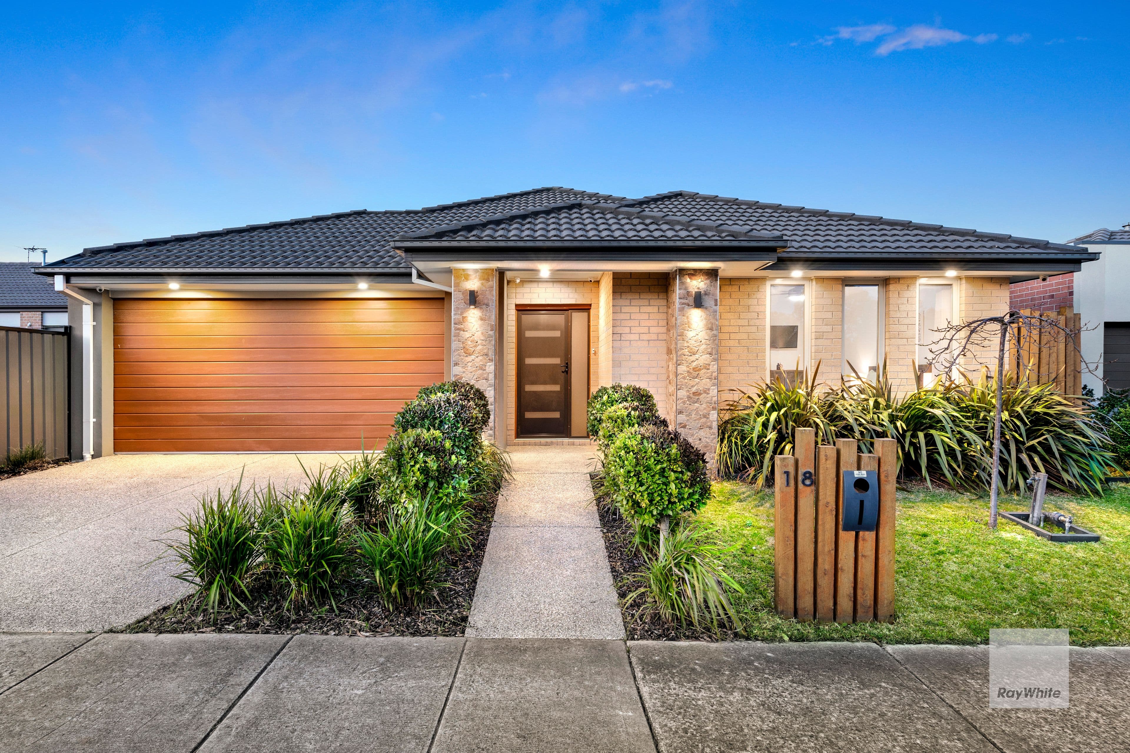 18 Neptune Terrace, Mernda VIC 3754, Mernda - Image 1