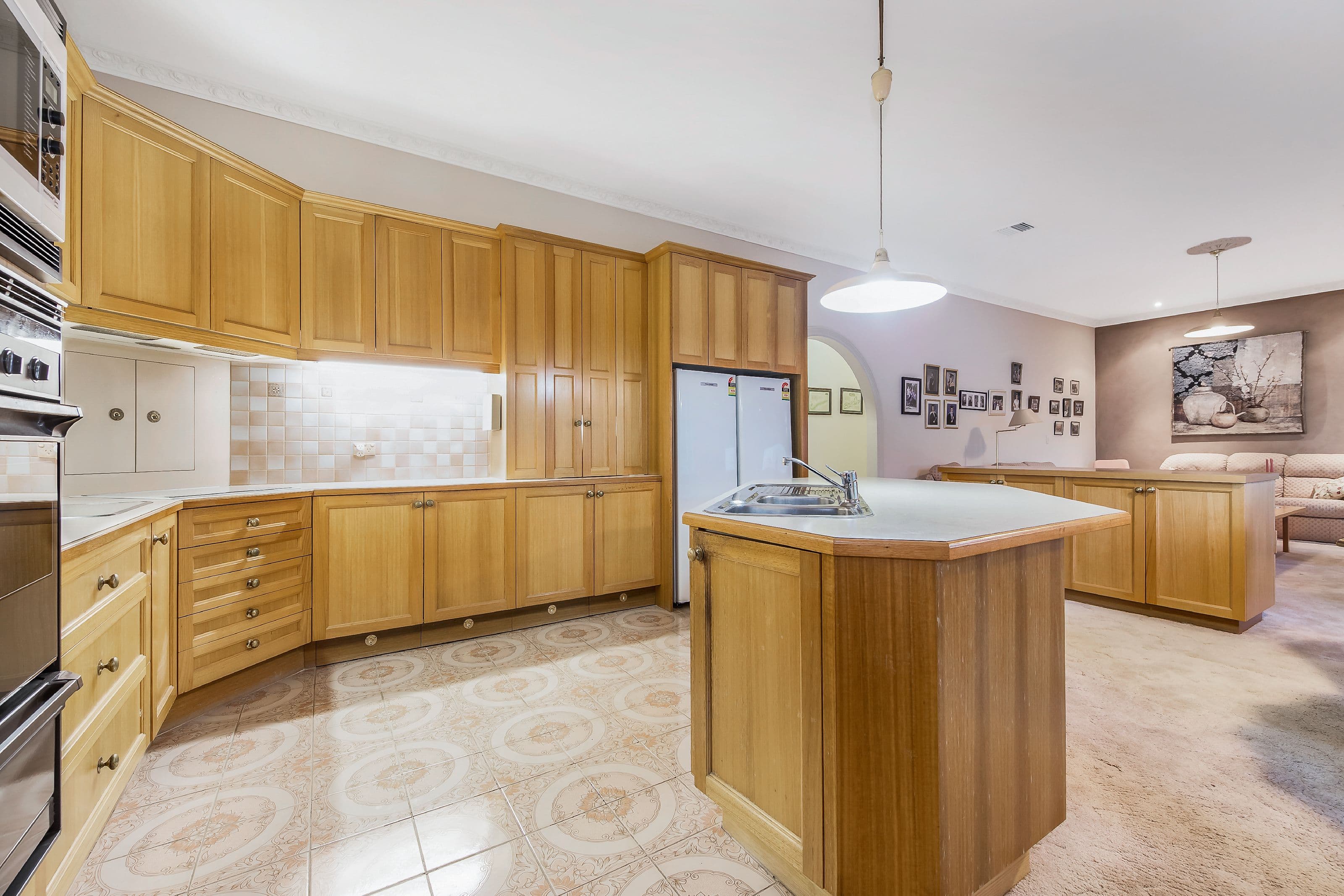 97 Garnett Road, Wheelers Hill VIC 3150, Wheelers Hill - Thumbnail 5