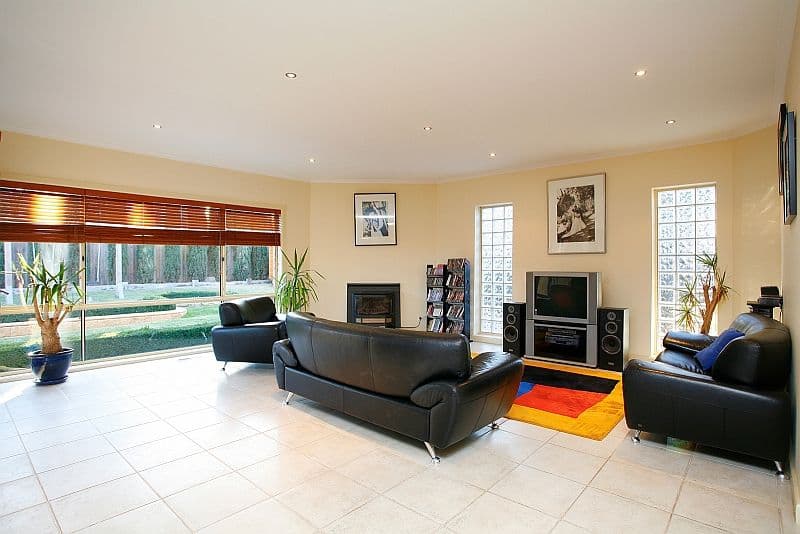 29  Eucalypt Drive, MILL PARK VIC 3082, Mill Park - Thumbnail 5