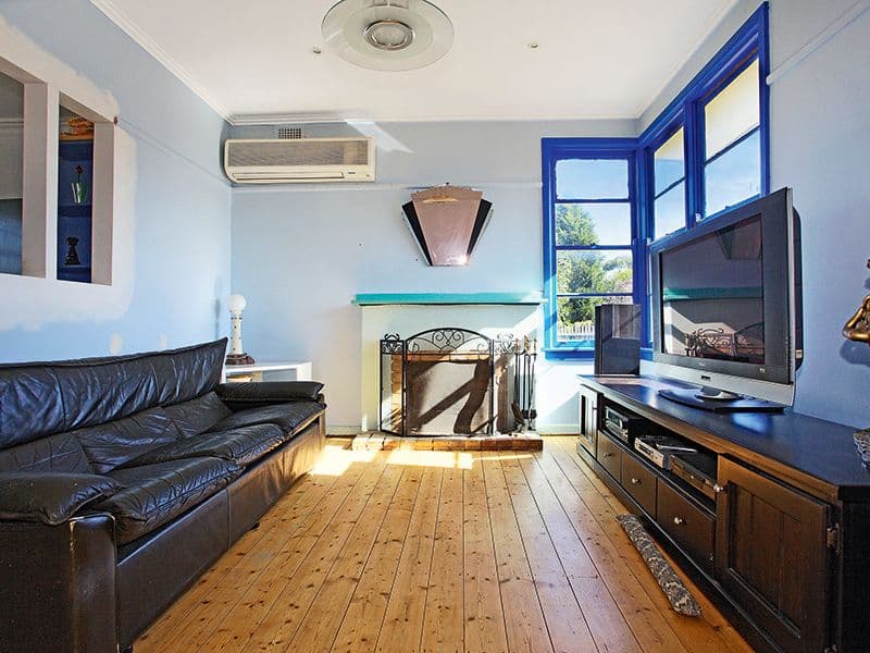 14 South Crescent, HEIDELBERG WEST VIC 3081, Heidelberg West - Thumbnail 2