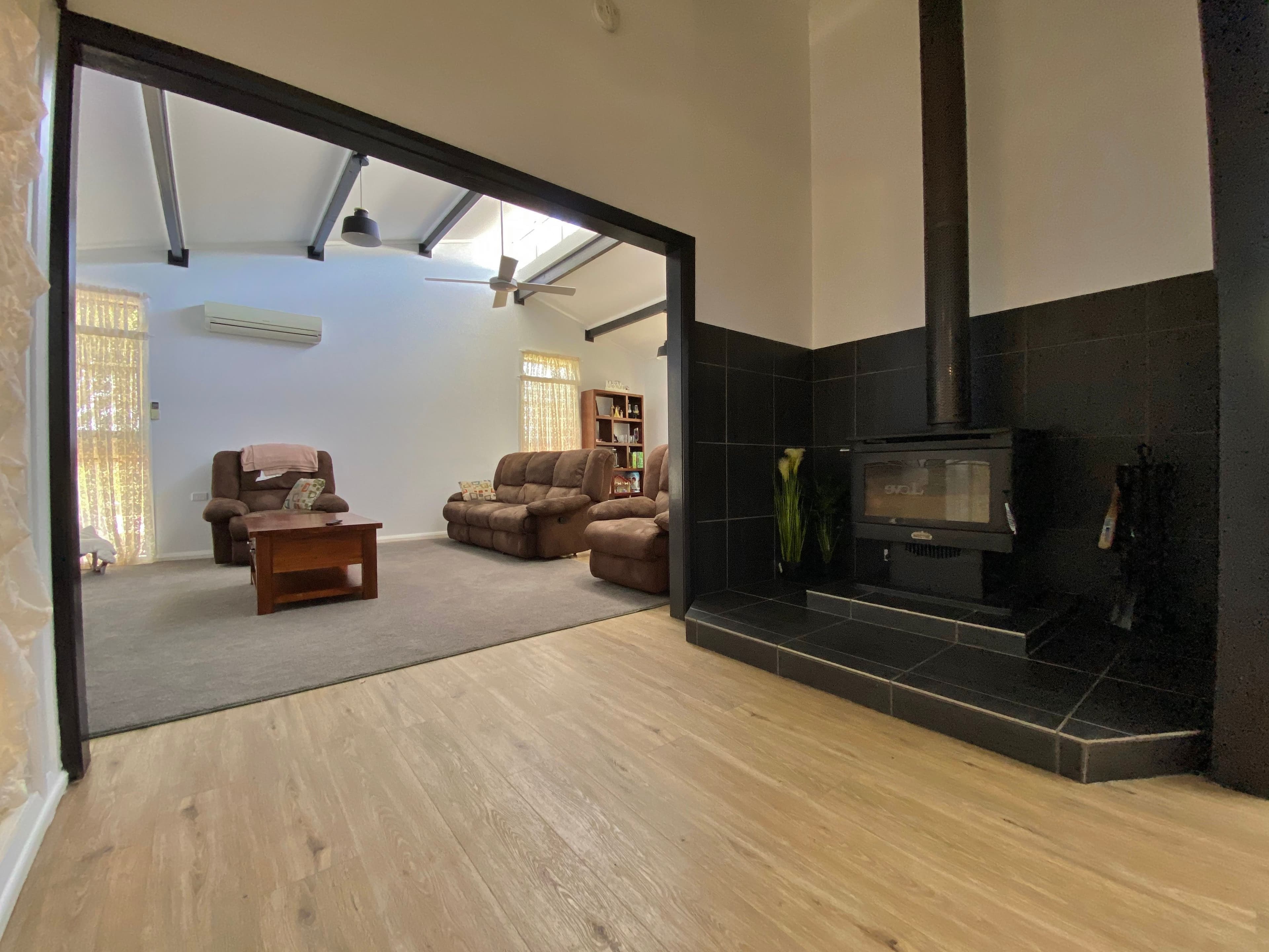 45 Murringo Street, Young NSW 2594, Young - Thumbnail 5