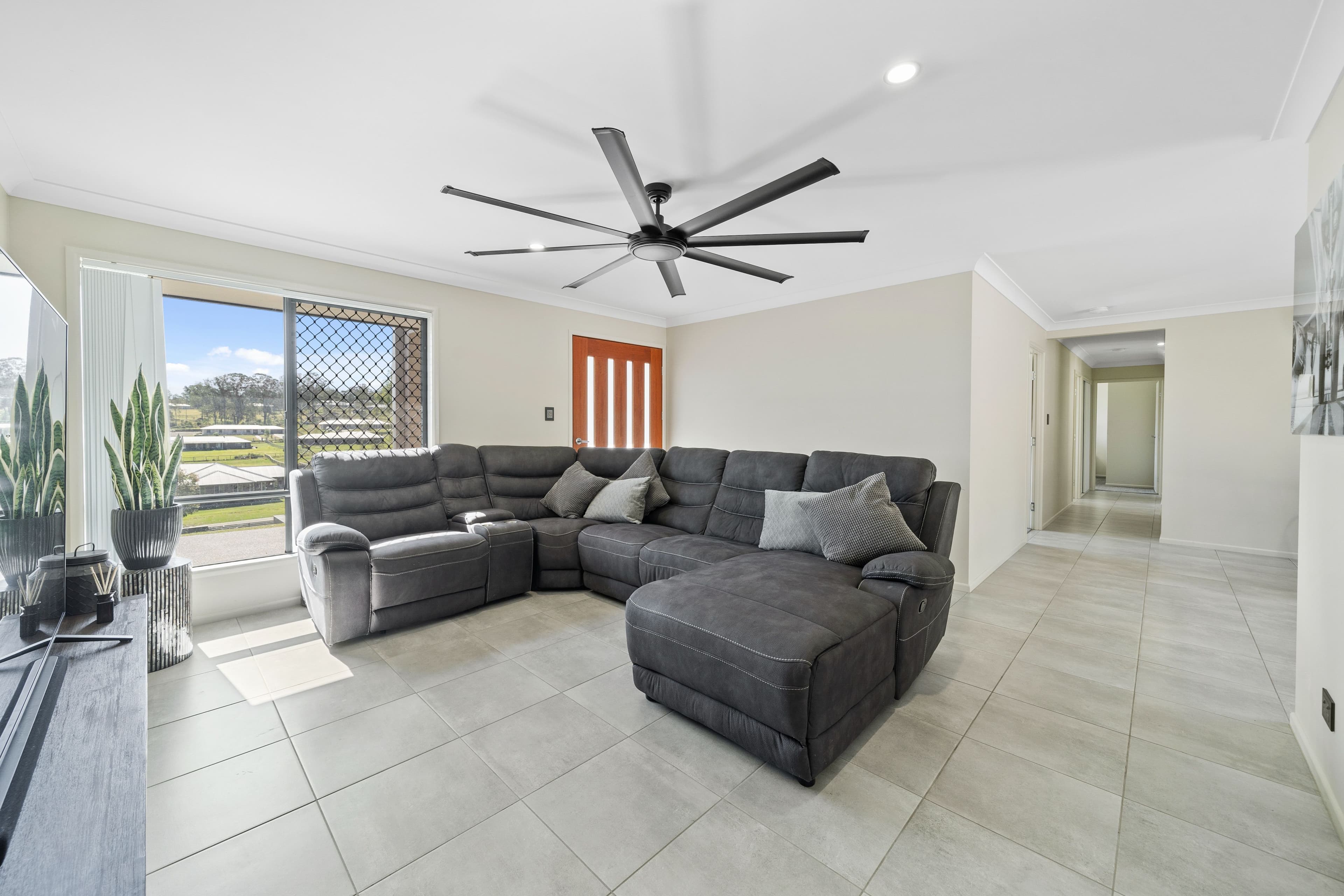 110-114 Munroe Drive, Woodhill QLD 4285, Woodhill - Thumbnail 3