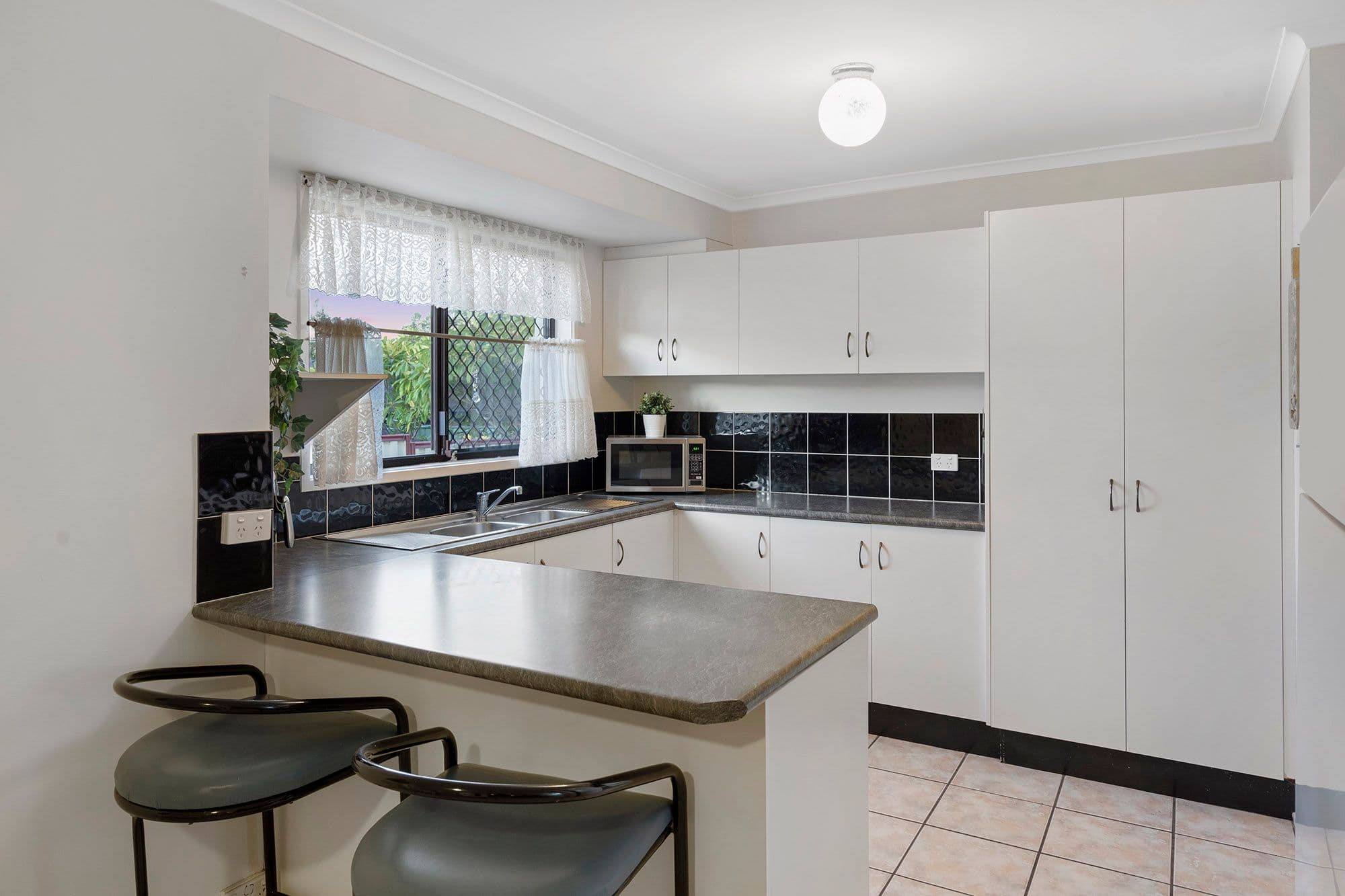 38 Grehan Crescent, Mount Warren Park QLD 4207, Mount Warren Park - Thumbnail 8