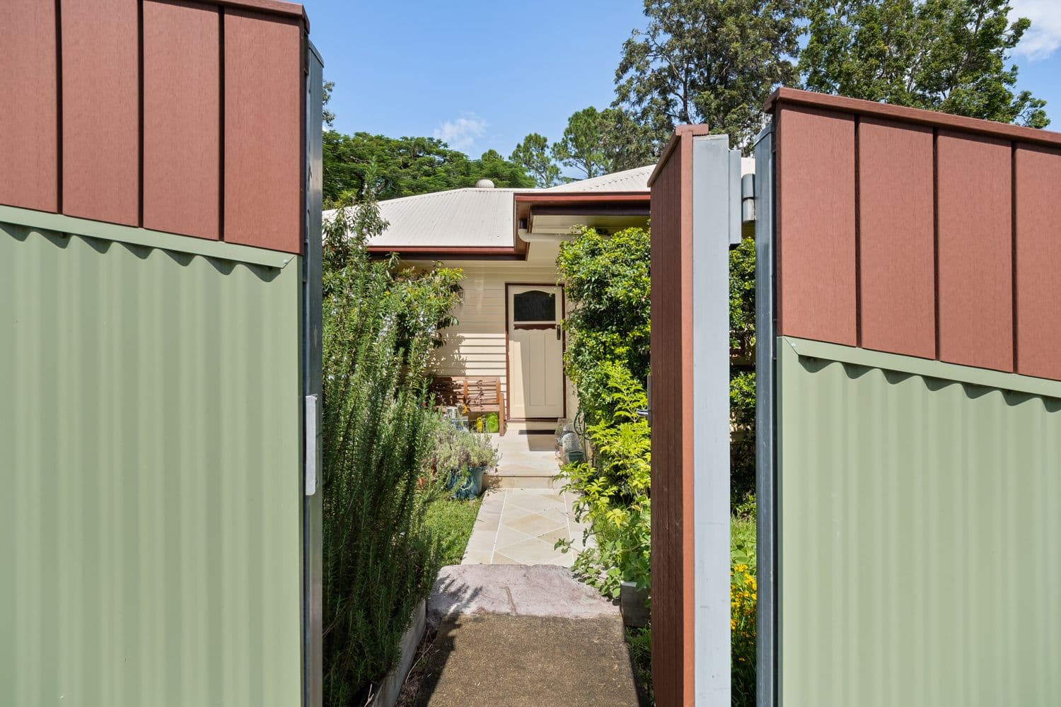 20 Waverley Street, Annerley QLD 4103, Annerley - Image 1
