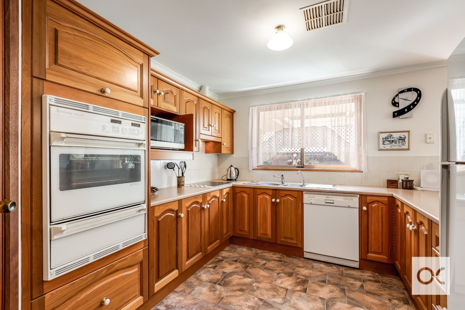 13 McDonald Grove, West Lakes - Thumbnail 7