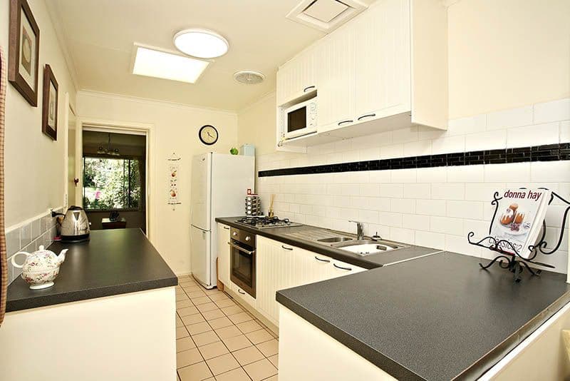 13 Lincoln Road, CROYDON VIC 3136, Croydon - Thumbnail 3