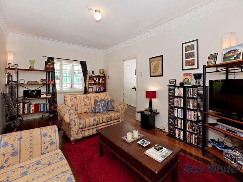20 Gifford Street, ALDERLEY QLD 4051, Alderley - Thumbnail 2