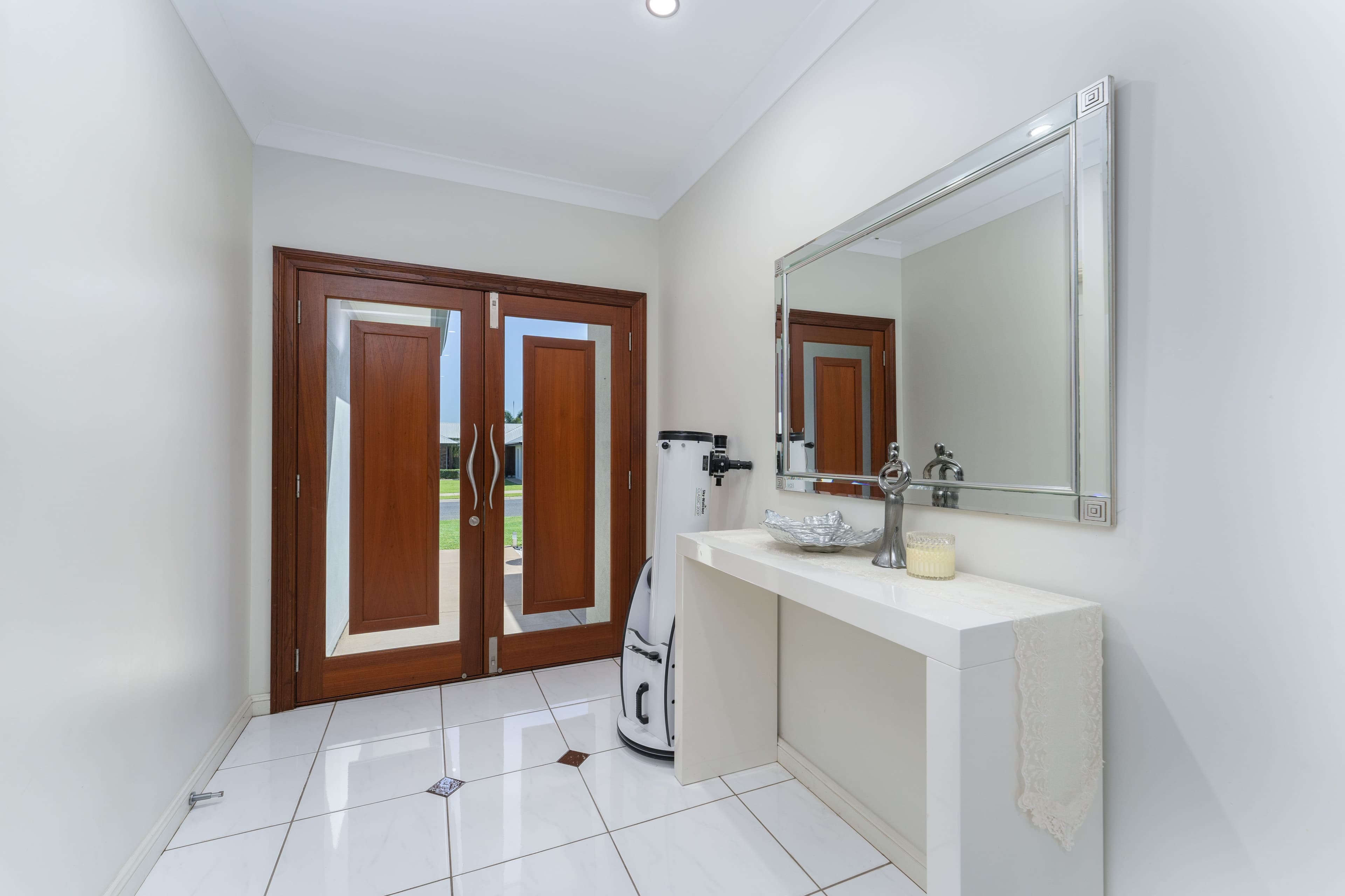 18 Saville Street, Emerald QLD 4720, Emerald - Thumbnail 3