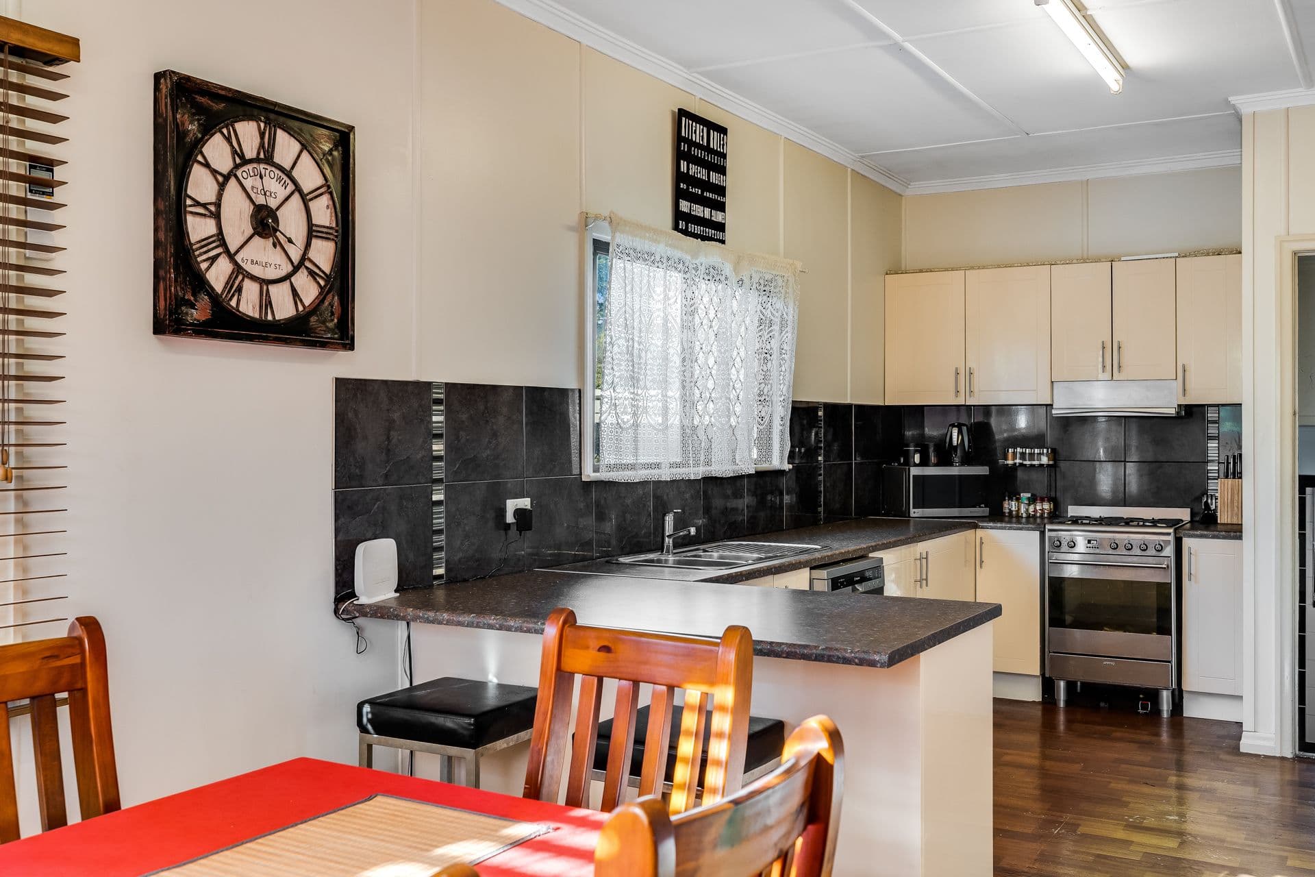 16 Donegal Street, Rockville QLD 4350, Rockville - Thumbnail 5
