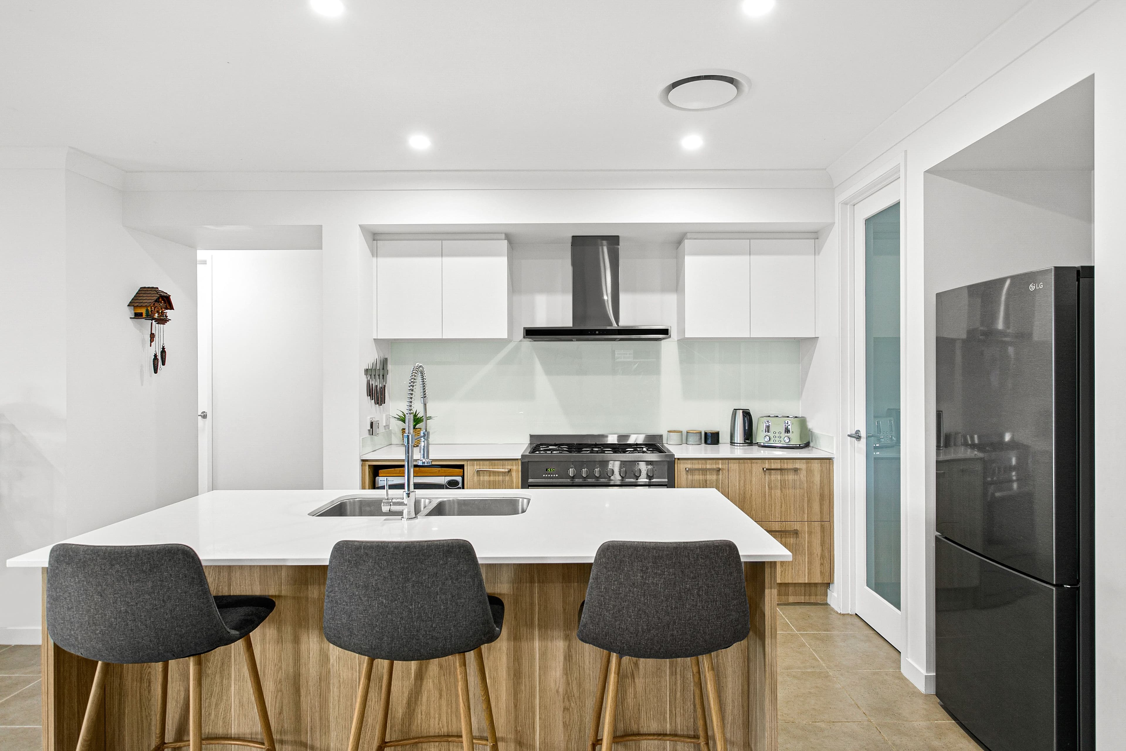 3/210 TONGARRA ROAD, Albion Park NSW 2527, Calderwood - Thumbnail 2