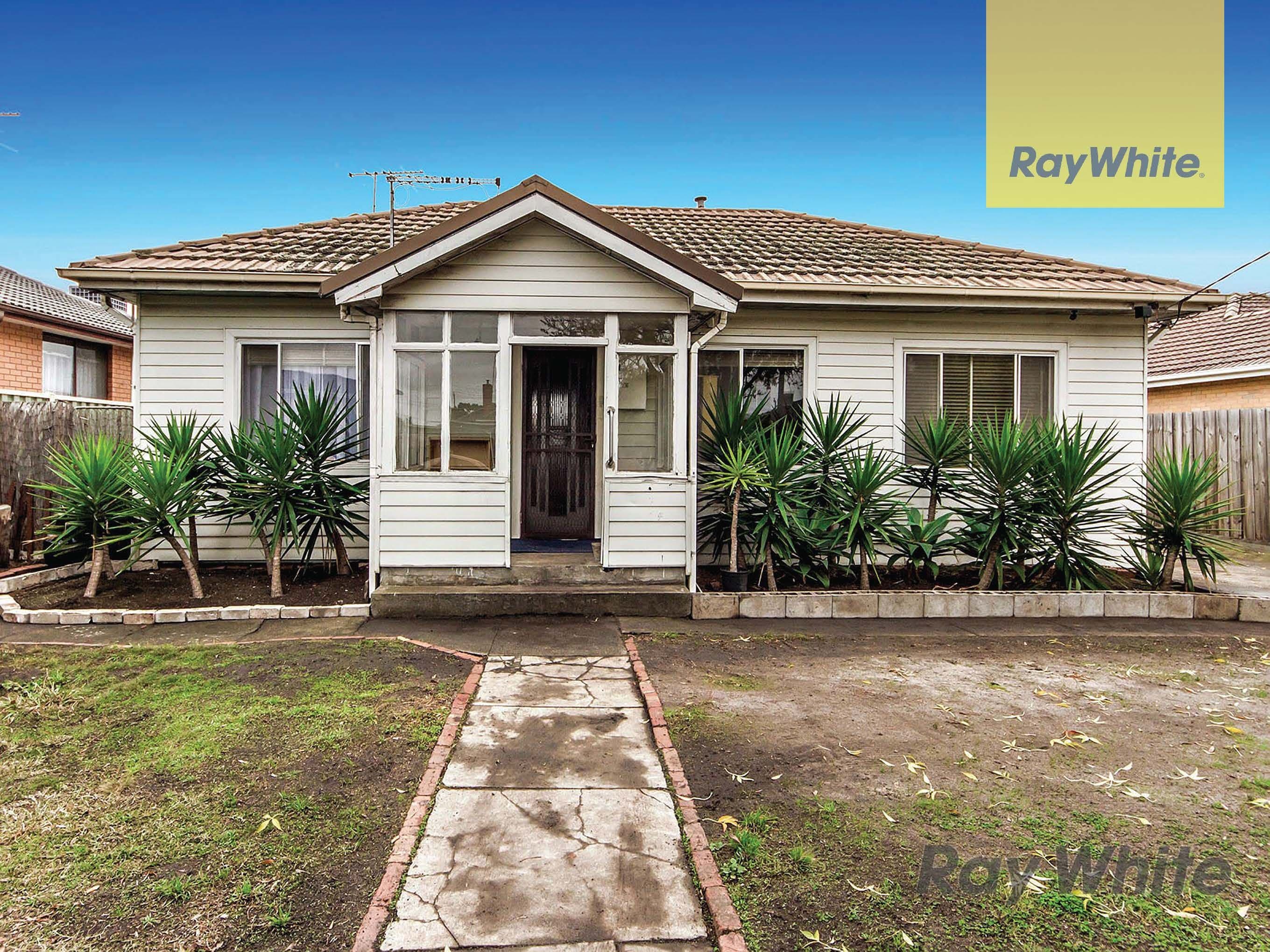 16 Henry Street, St Albans VIC 3021, St Albans - Thumbnail 2