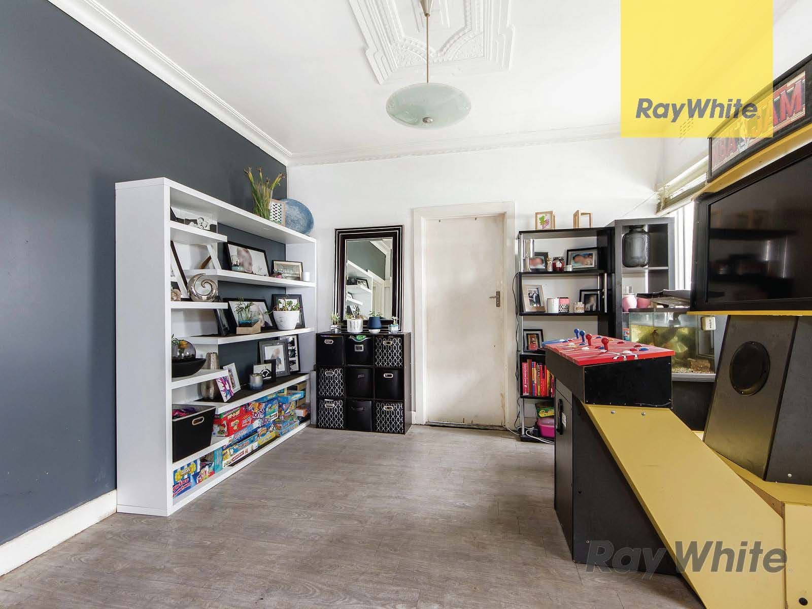 16 Henry Street, St Albans VIC 3021, St Albans - Thumbnail 4