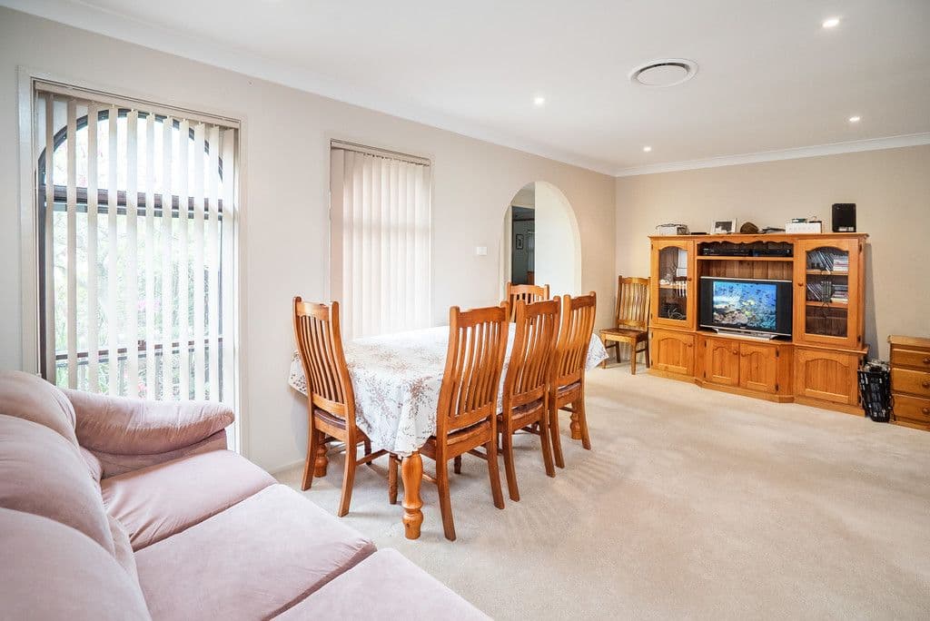 33 Eileen Street, Picnic Point NSW 2213, Picnic Point - Thumbnail 3