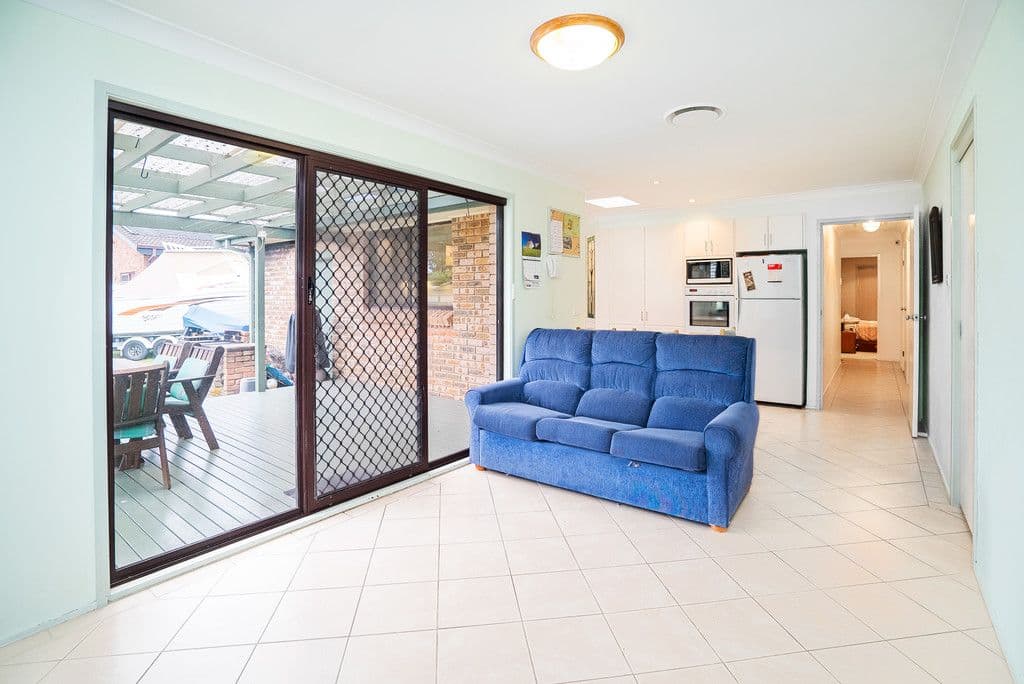 33 Eileen Street, Picnic Point NSW 2213, Picnic Point - Thumbnail 5