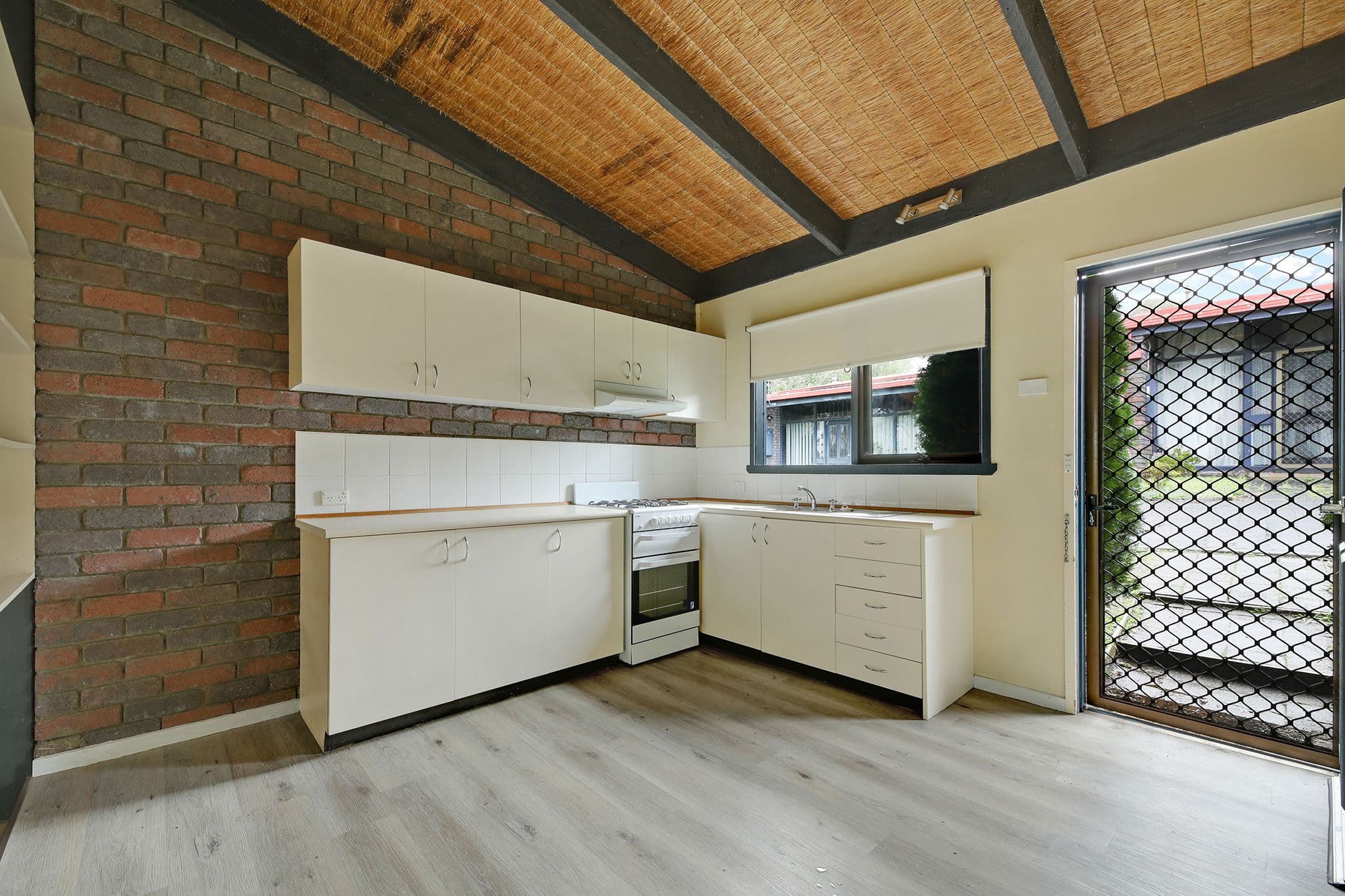 20 Archibald Crescent, Warragul VIC 3820, Warragul - Thumbnail 3