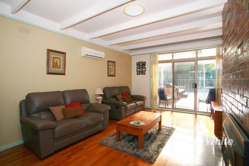 11 Dangerfield Drive, SPRINGVALE SOUTH VIC 3172, Springvale South - Thumbnail 3