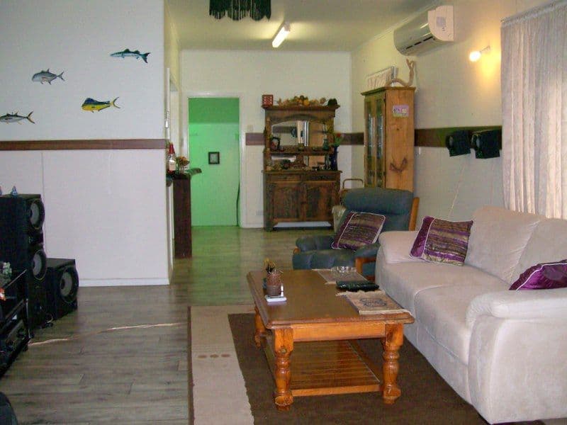 22 Maud Street, FLYING FISH POINT QLD 4860, Flying Fish Point - Thumbnail 6