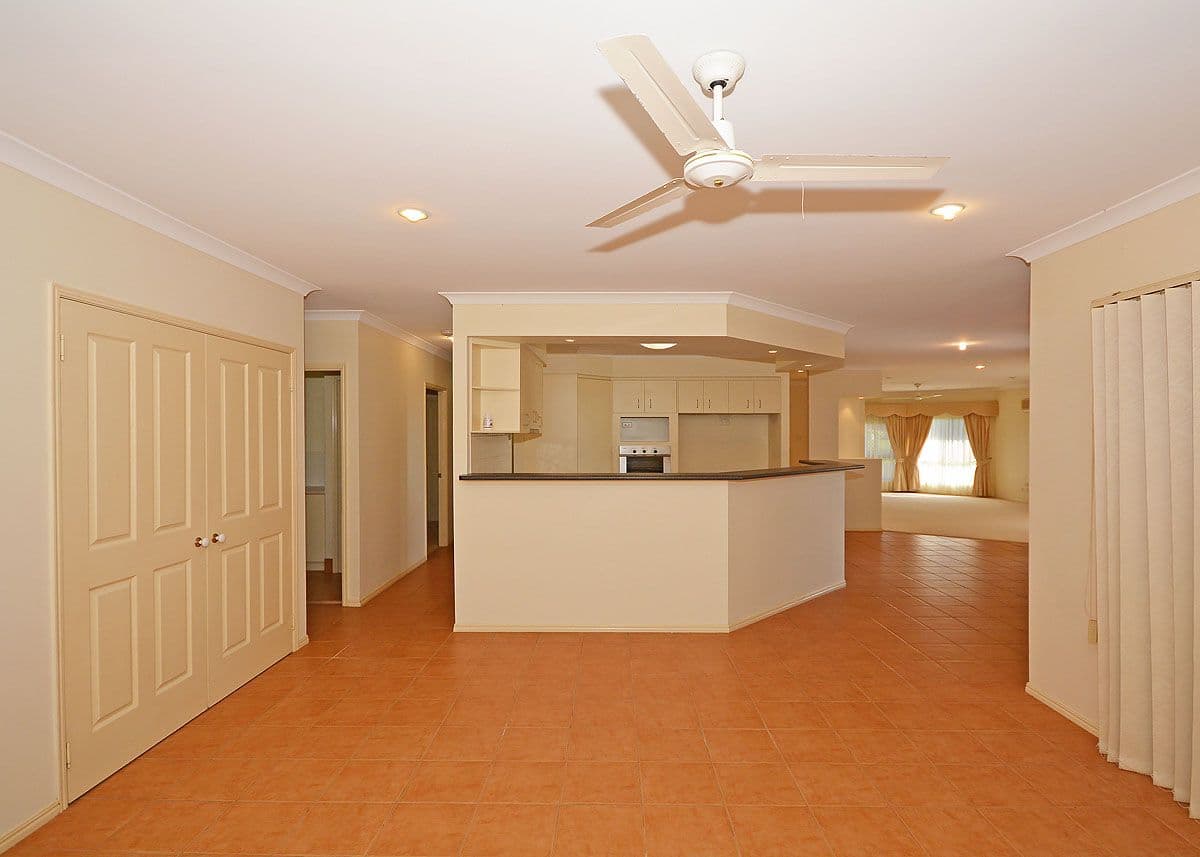 12 Rathdowne Court, Urraween QLD 4655, Urraween - Thumbnail 4