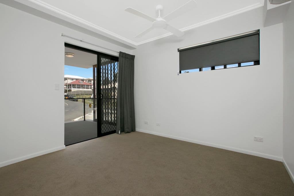 Unit 8, 37-39 Yamboyna Street, Manly QLD 4179, Manly - Thumbnail 7
