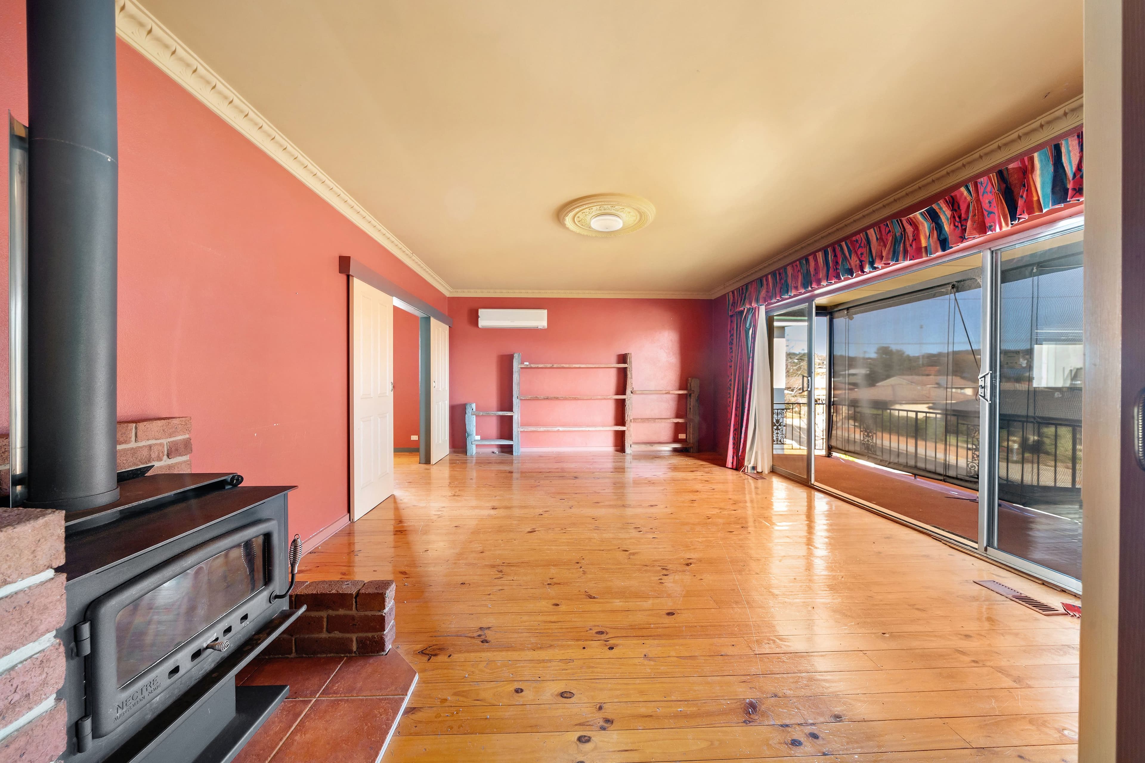 60 Pindari Crescent, Queanbeyan NSW 2620, Queanbeyan - Thumbnail 6