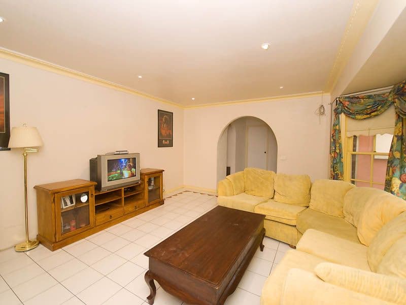 5  Winslow Court, GLADSTONE PARK VIC 3043, Gladstone Park - Thumbnail 5