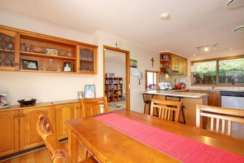 37 Swallow Grove, TRARALGON VIC 3844, Traralgon - Thumbnail 4