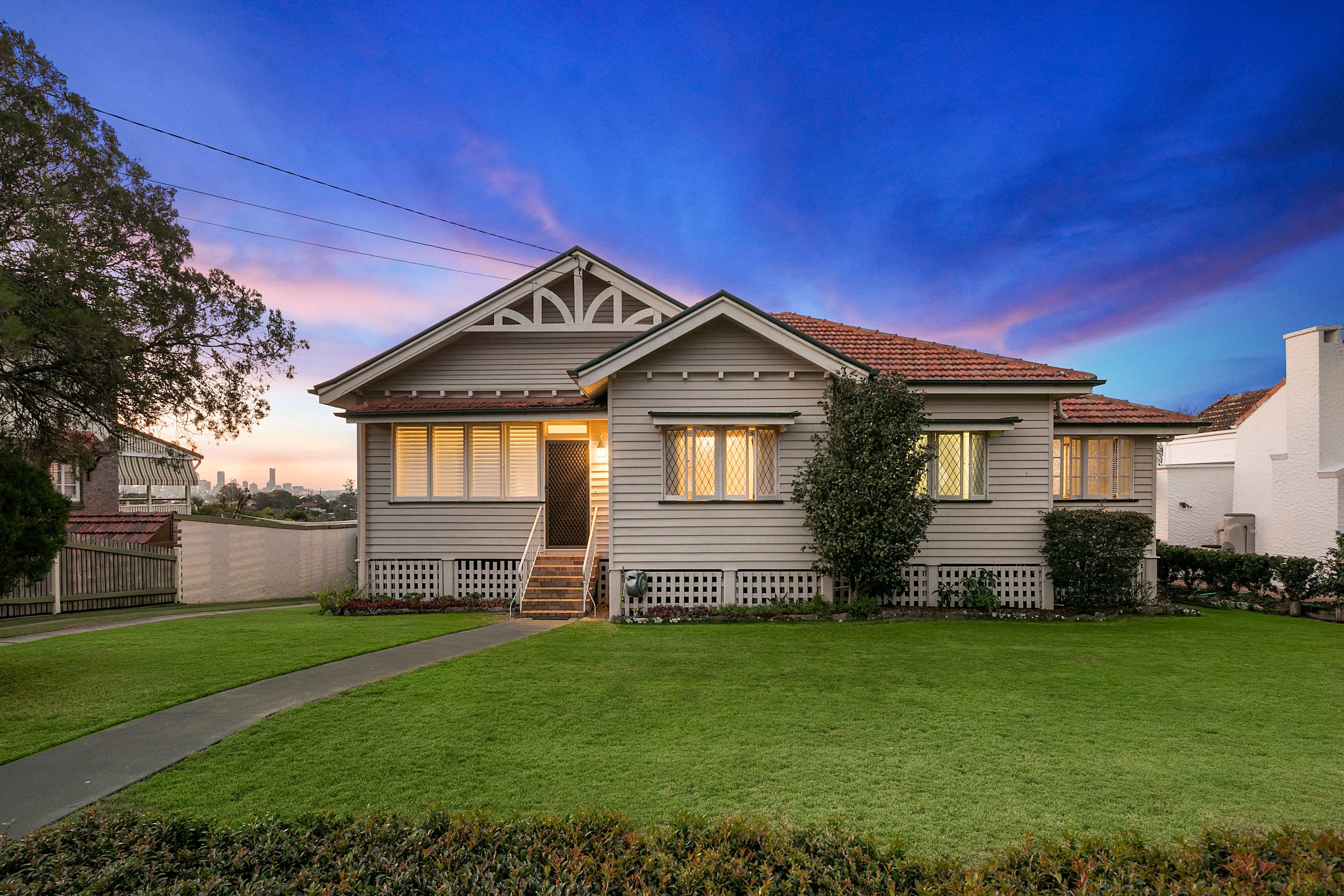 32 Percival Terrace, Holland Park QLD 4121, Holland Park - Thumbnail 2