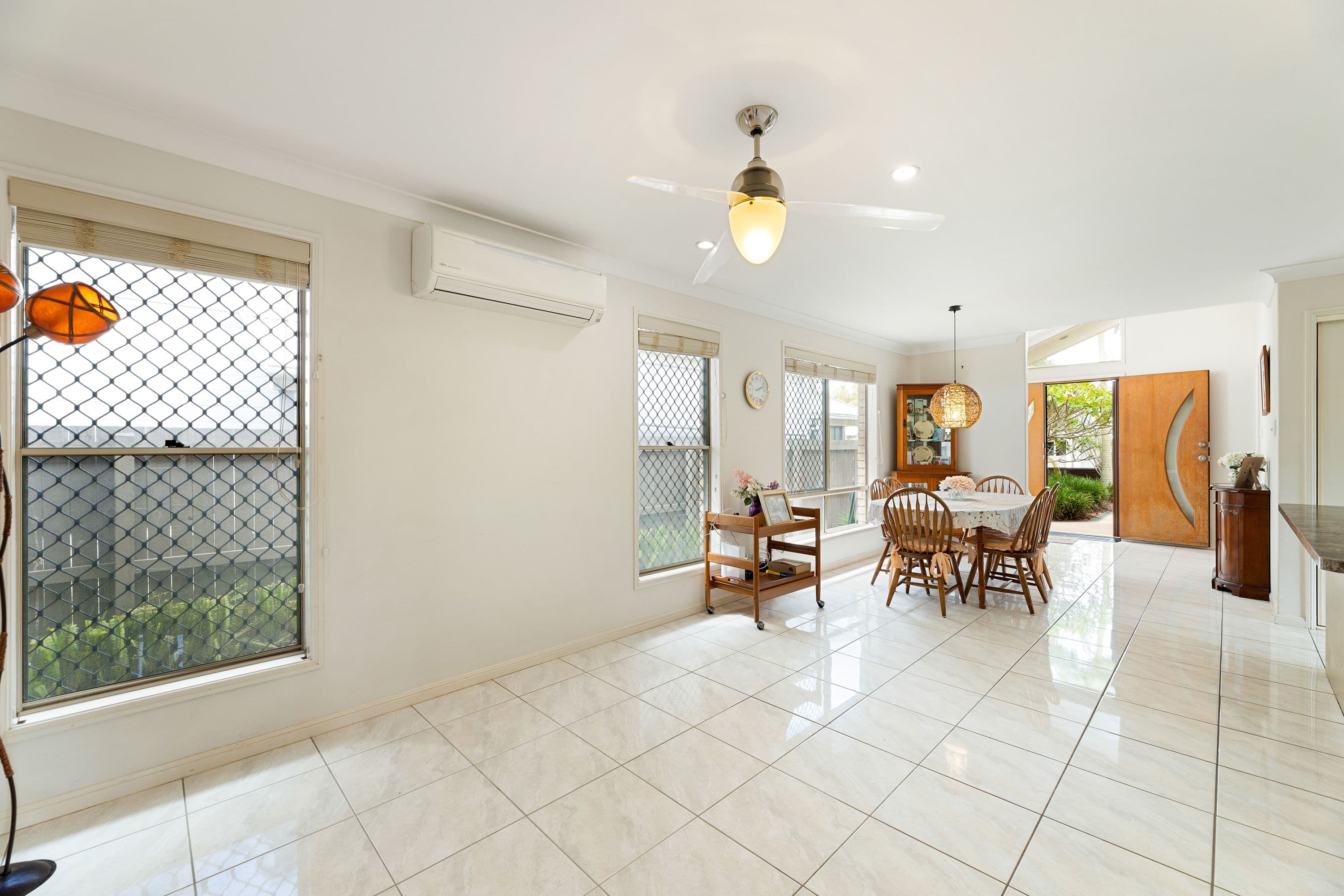 24 Queens Parade, Brighton QLD 4017, Brighton - Thumbnail 2