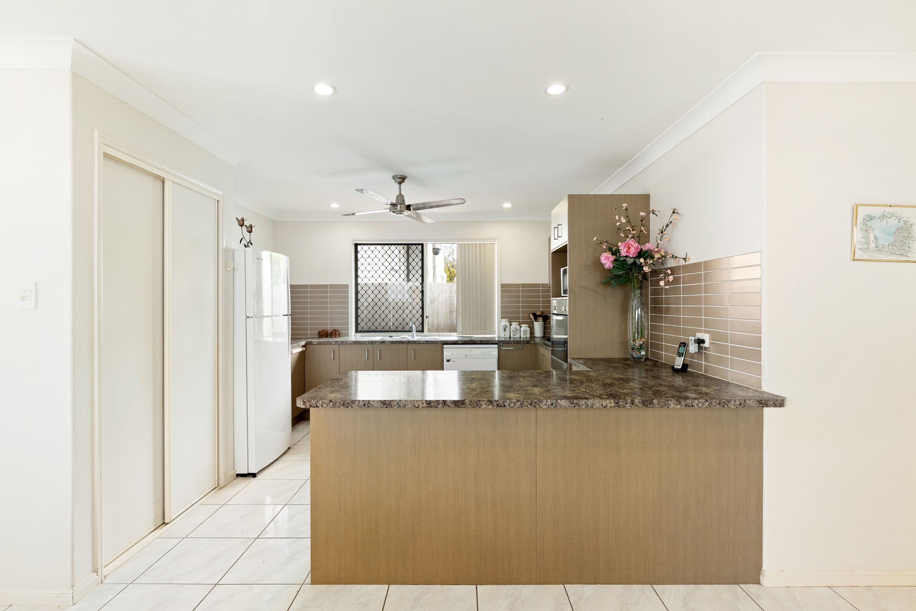 24 Queens Parade, Brighton QLD 4017, Brighton - Thumbnail 4