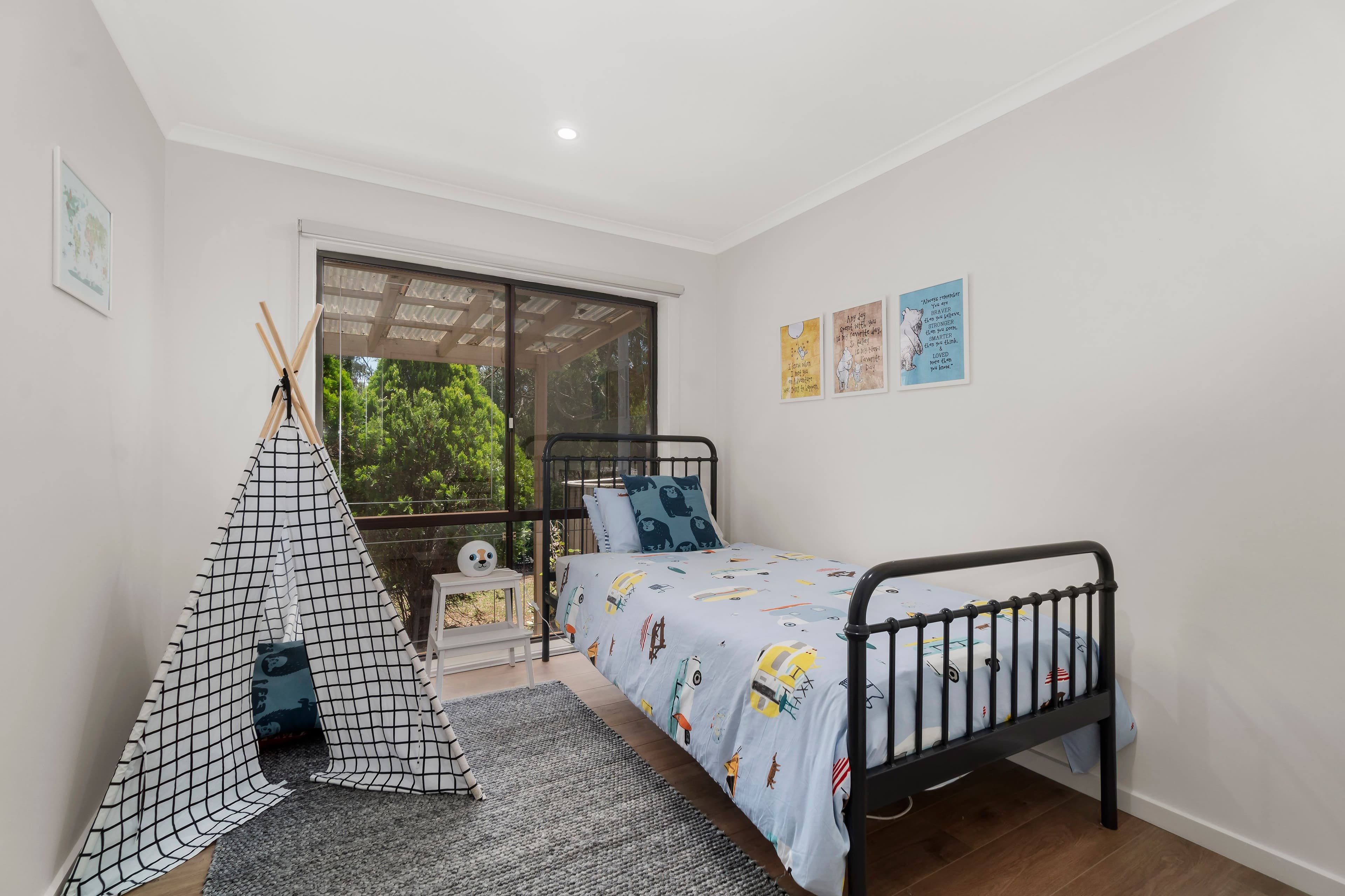 98 Brougham Street, Eltham VIC 3095, Eltham - Thumbnail 8