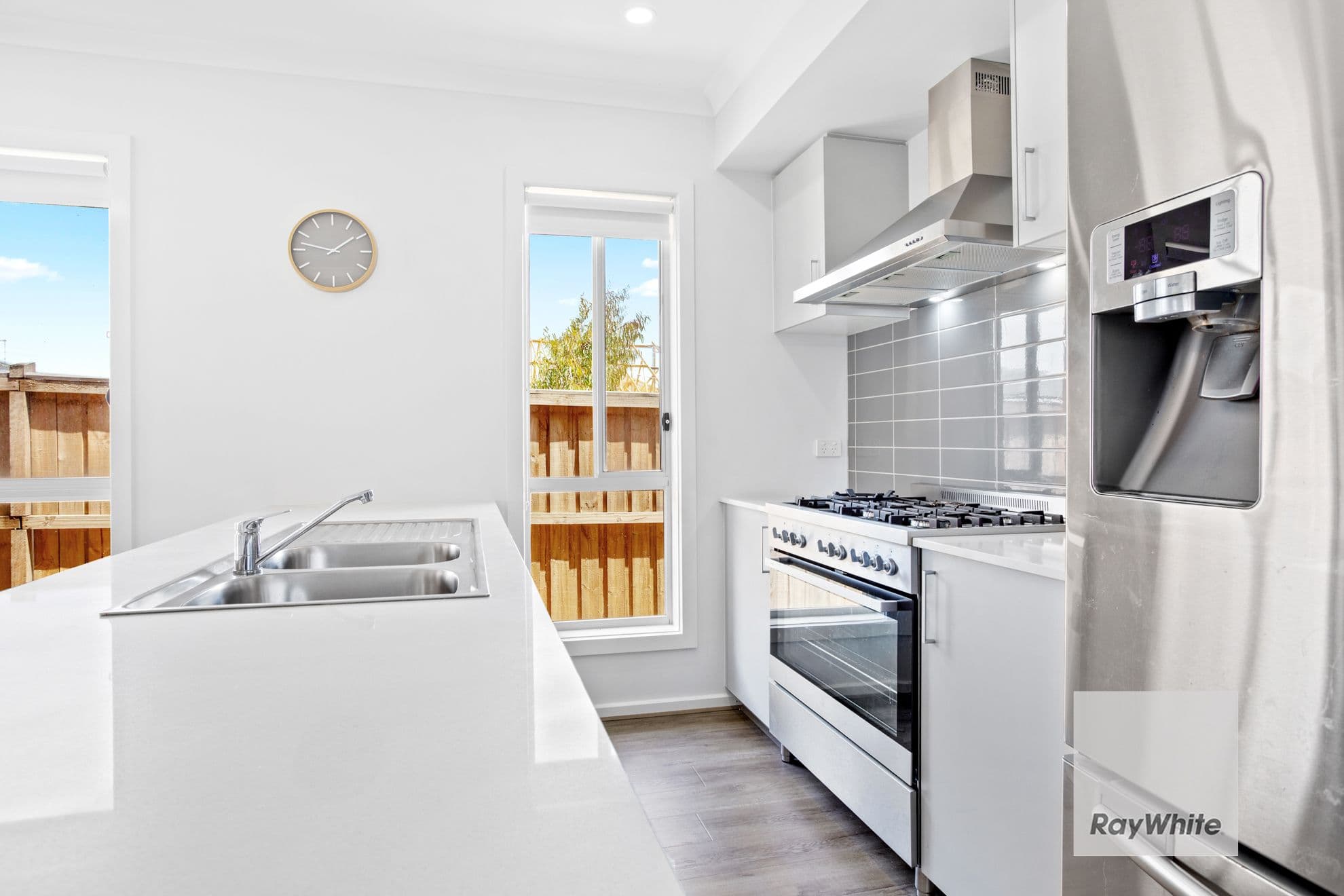 19 Elm Drive, FRASER RISE VIC 3336, Fraser Rise - Thumbnail 3