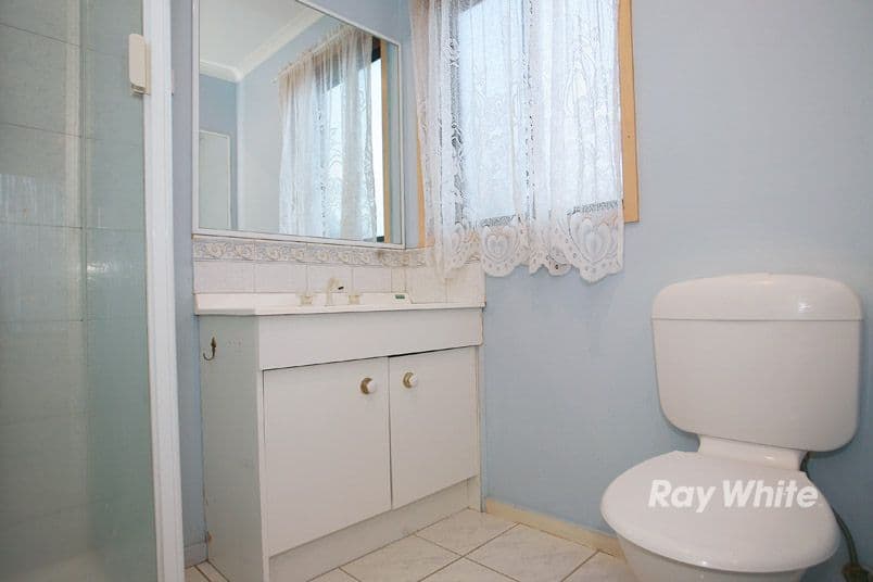 24 Seacombe Place, CRANBOURNE VIC 3977, Cranbourne - Thumbnail 4