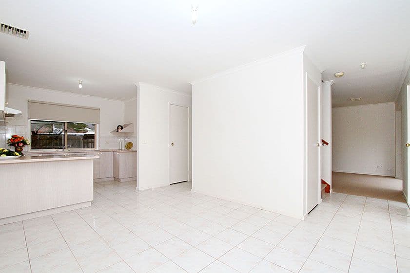 9 Hickey Court, MILL PARK VIC 3082, Mill Park - Thumbnail 3