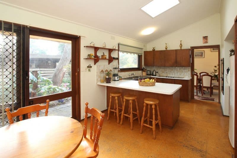 15 Compton Street, GLEN WAVERLEY VIC 3150, Glen Waverley - Thumbnail 5