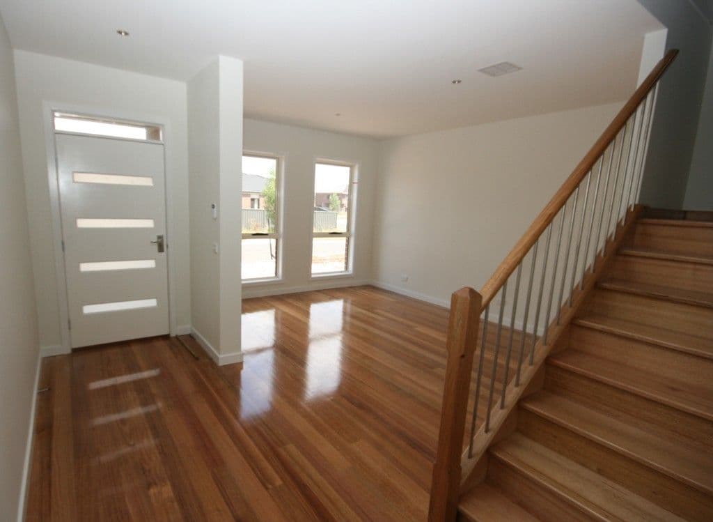 25 Edgerunner Circuit, ST ALBANS VIC 3021, St Albans - Thumbnail 2