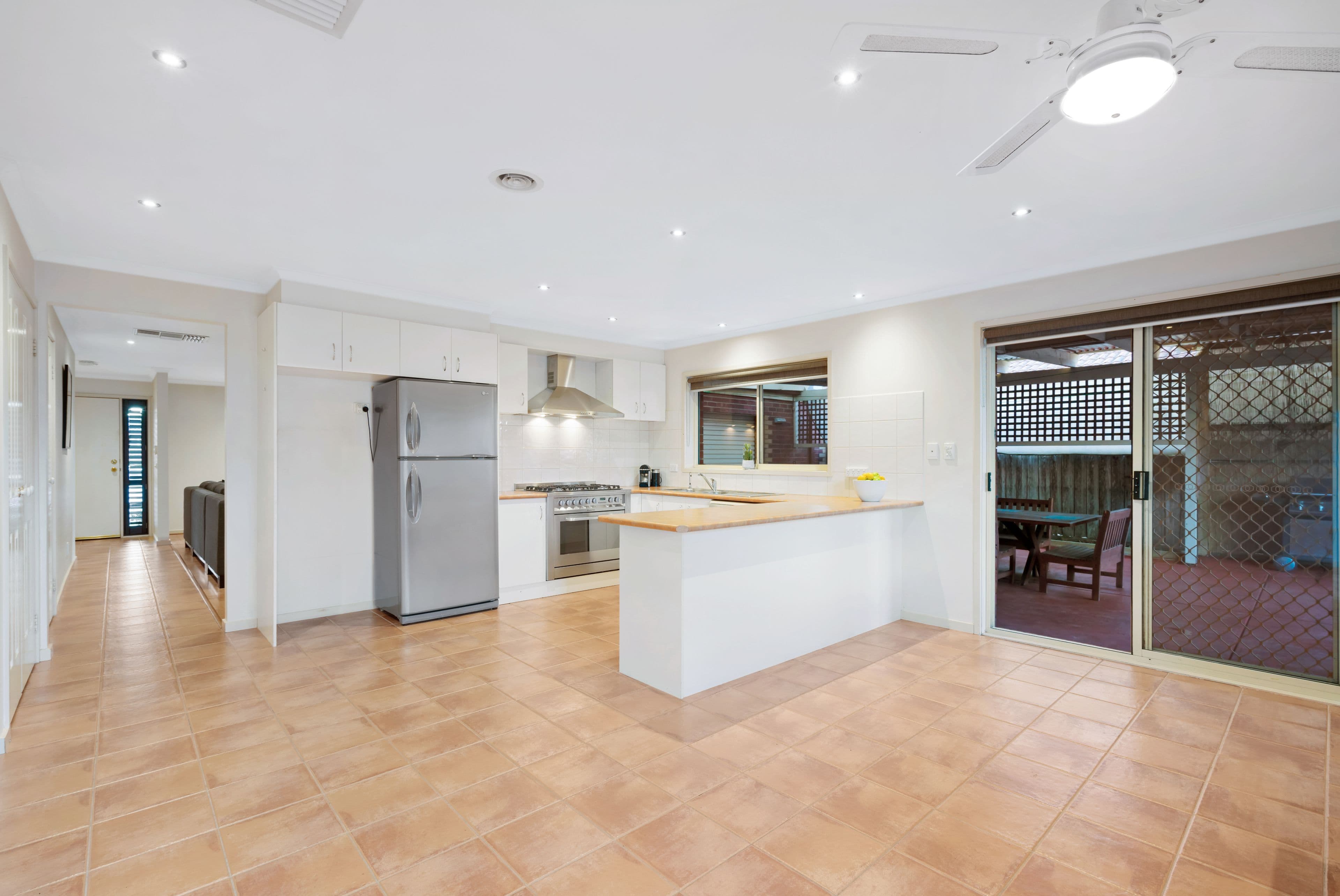 10 Larkspur Close, Epping VIC 3076, Epping - Thumbnail 3
