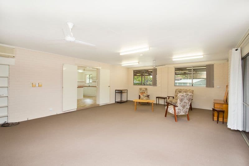 24 Andrea Avenue, SOUTHSIDE QLD 4570, Southside - Thumbnail 2