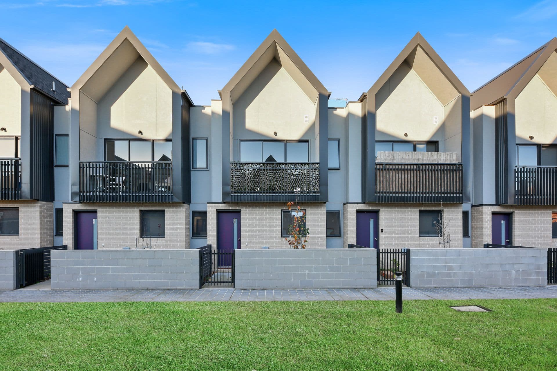 10 Ripplebrook Walk, Pakenham VIC 3810, Pakenham - Image 1