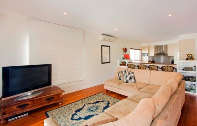 30 Ocean Street, MERMAID BEACH QLD 4218, Mermaid Beach - Thumbnail 2